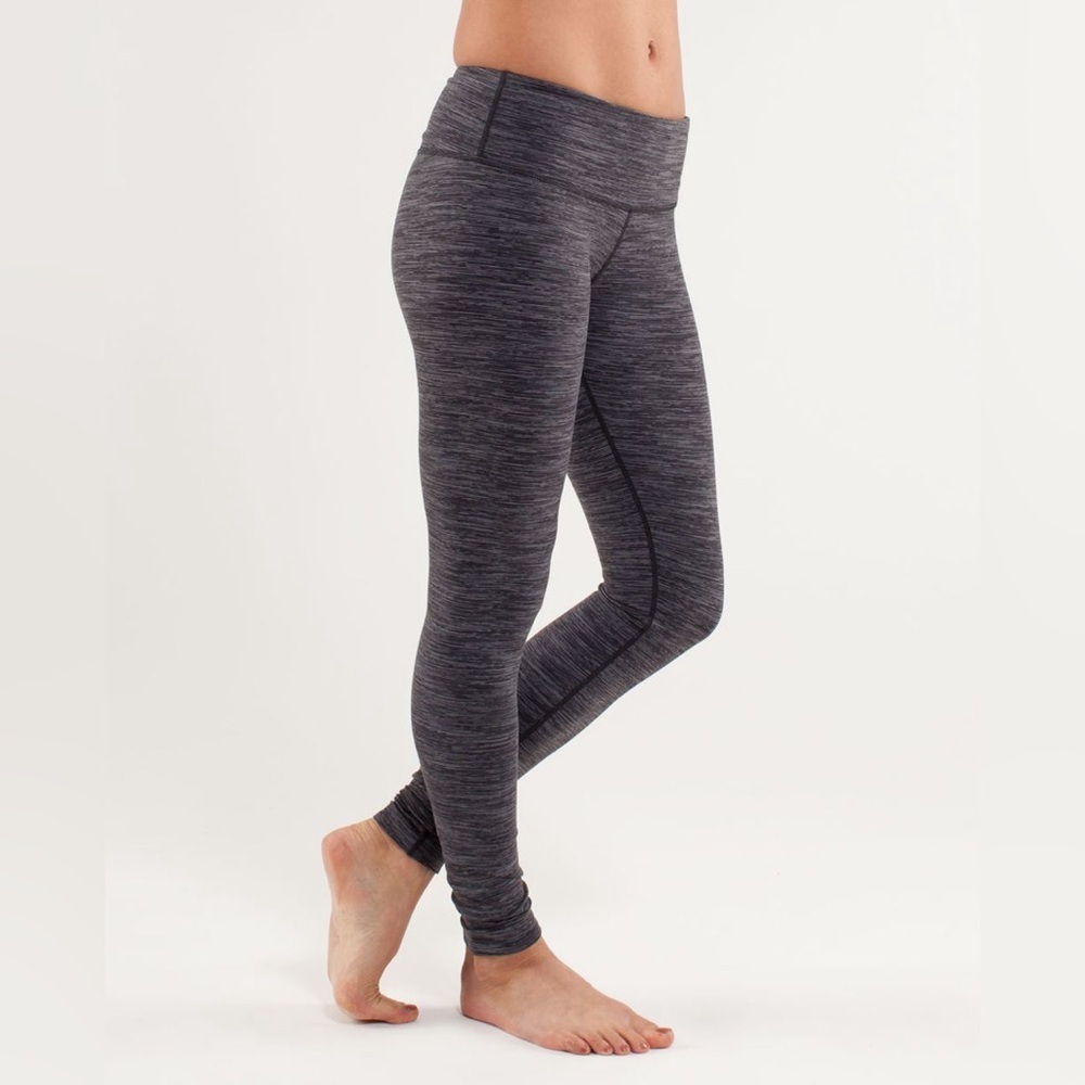 Lululemon Wunder Under Leggings Space Black Gray Vintage size 4 yoga lowrise